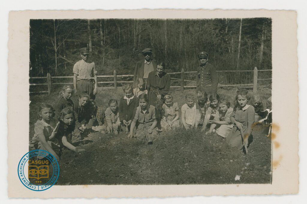 PL_1061_CASGUG_006_001_004