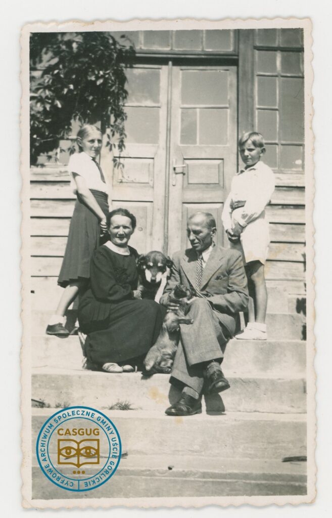 PL_1061_CASGUG_006_001_027