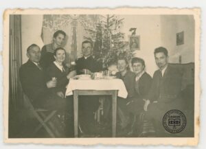 Ks. Julian Śmietana w gościnie u państwa Rzeszutów przy świątecznym stole