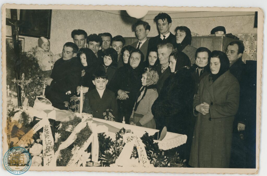 PL_1061_CASGUG_013_002_024