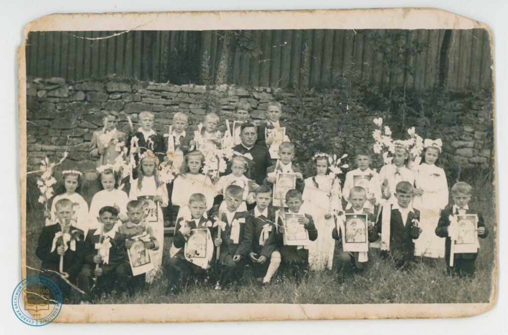 PL_1061_CASGUG_017_002_004