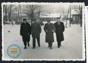 Na Rynku w Uściu Gorlickim