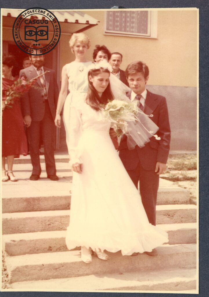 PL_1061_CASGUG_044_001_009