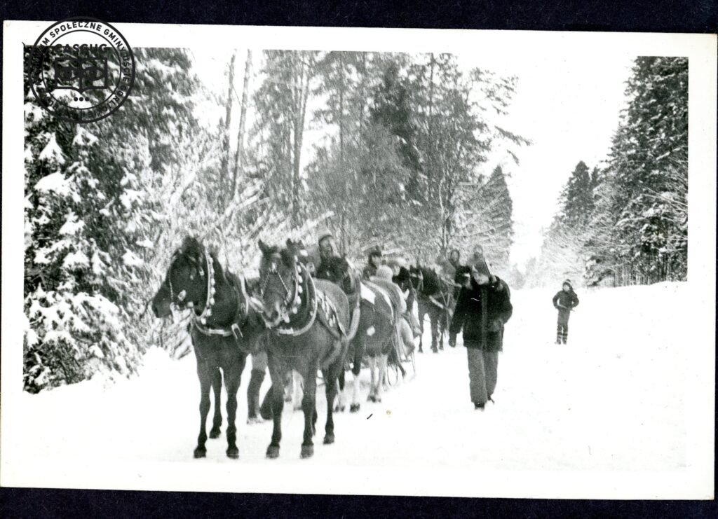 PL_1061_CASGUG_044_001_012