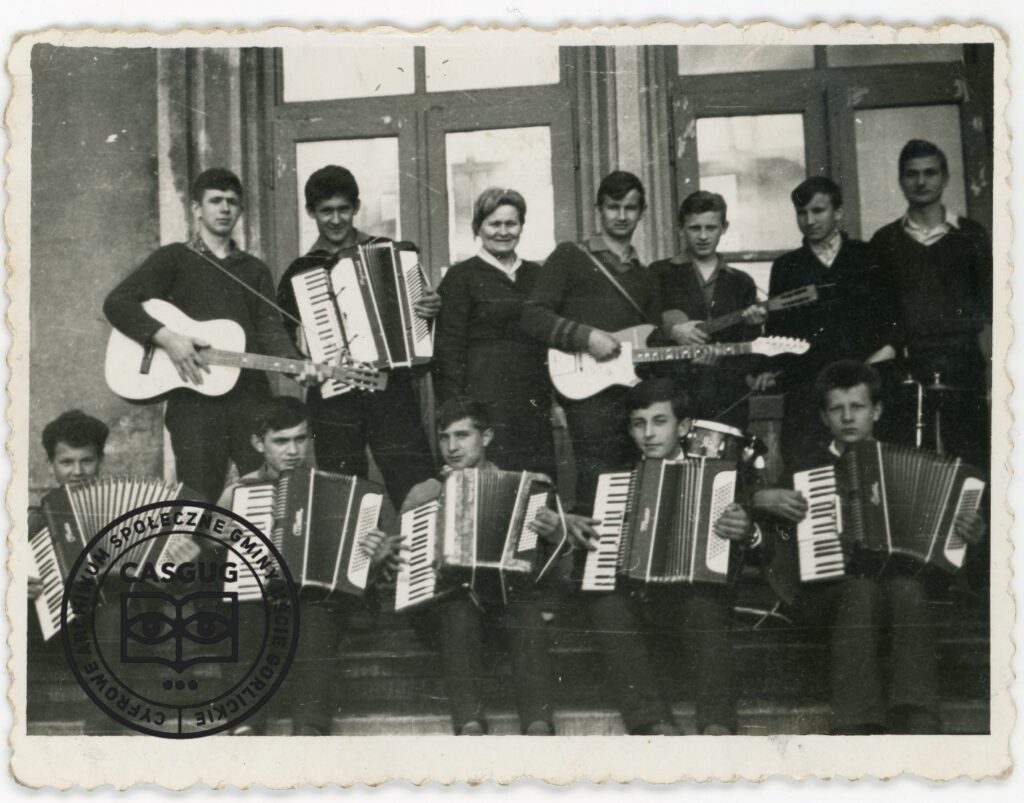 PL_1061_CASGUG_047_001_003