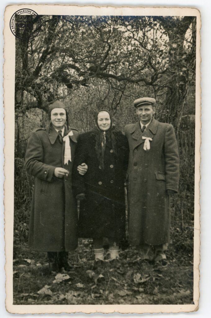 PL_1061_CASGUG_048_001_002