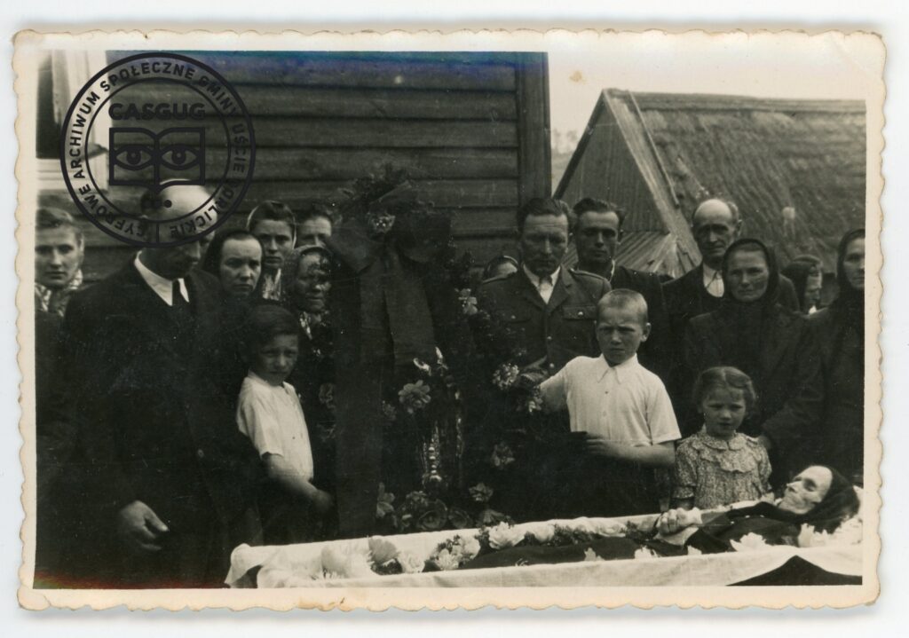 PL_1061_CASGUG_048_001_007