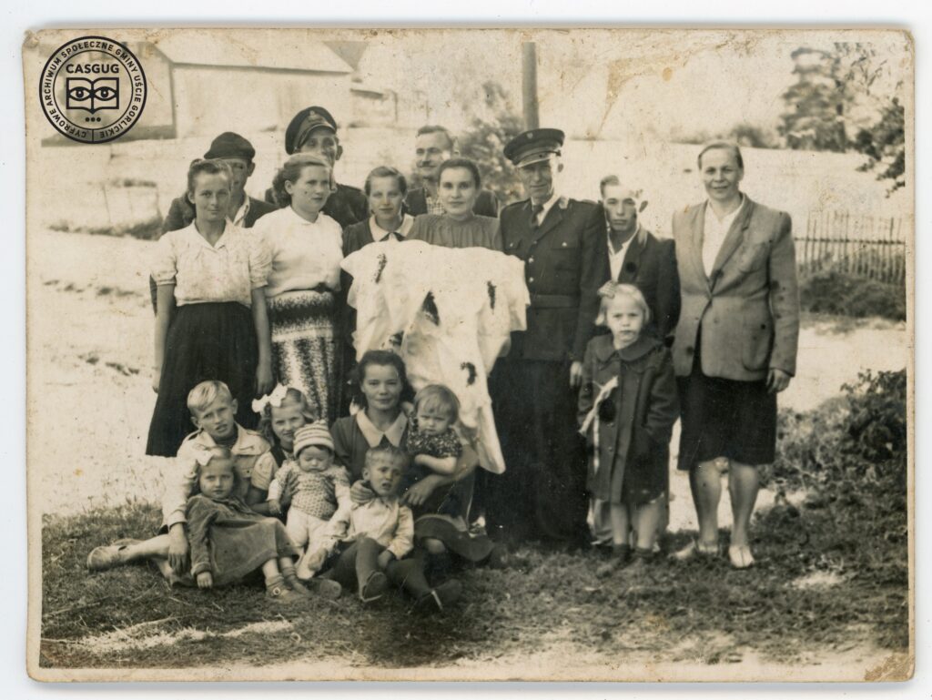 PL_1061_CASGUG_049_001_005