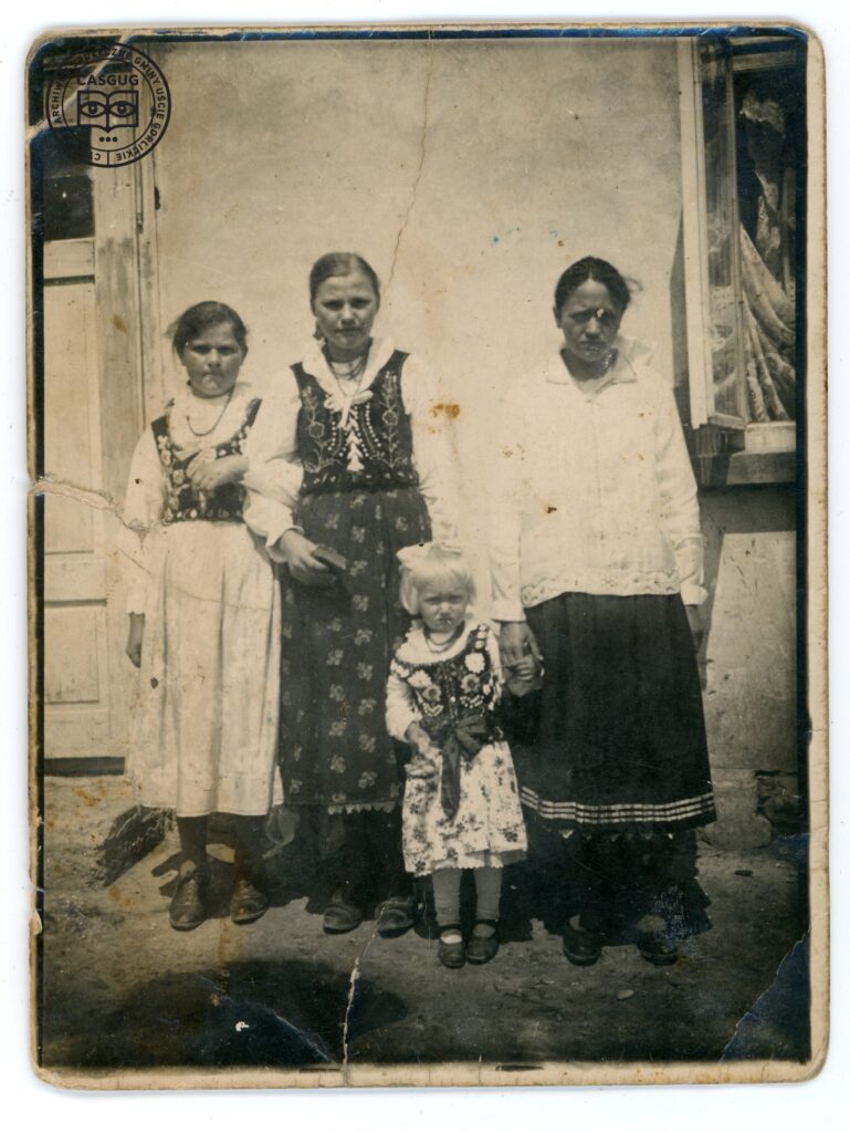 PL_1061_CASGUG_049_001_006