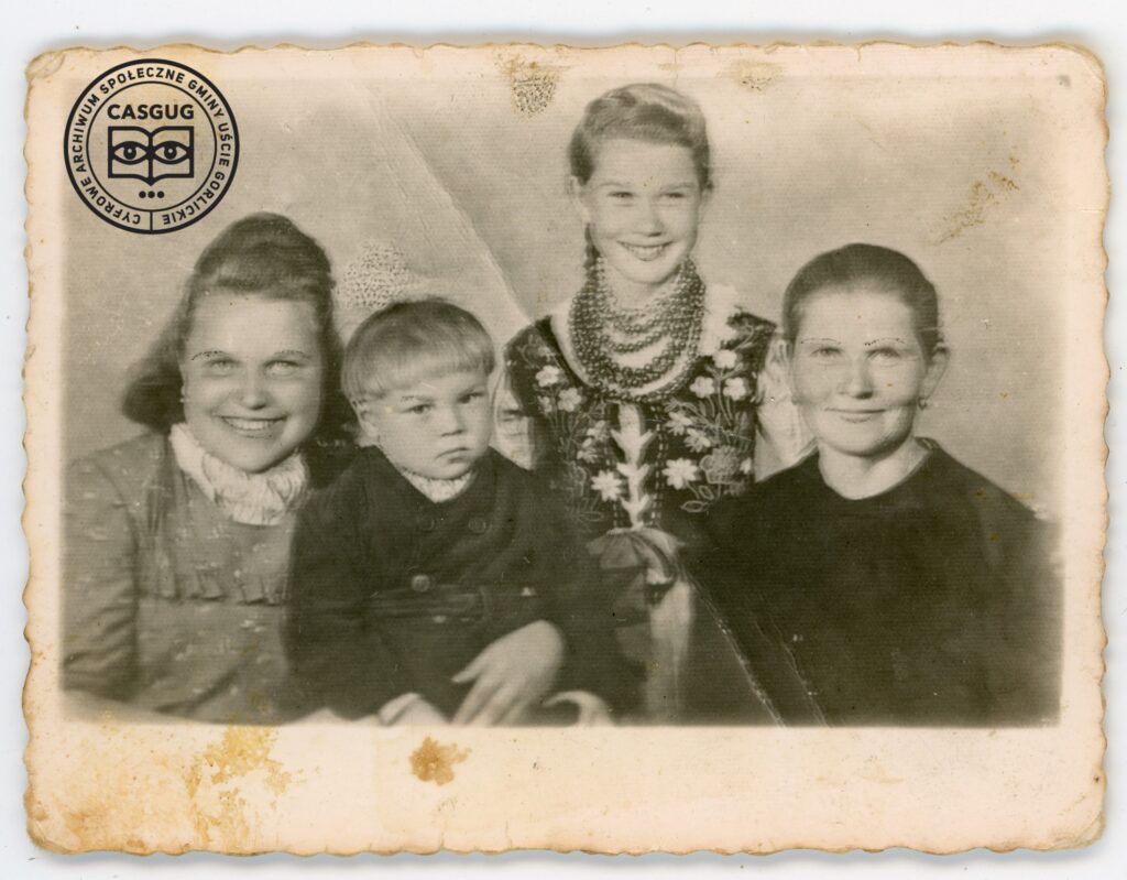 PL_1061_CASGUG_049_001_023