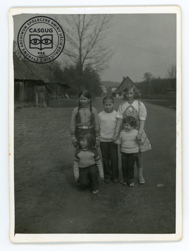 PL_1061_CASGUG_049_001_040