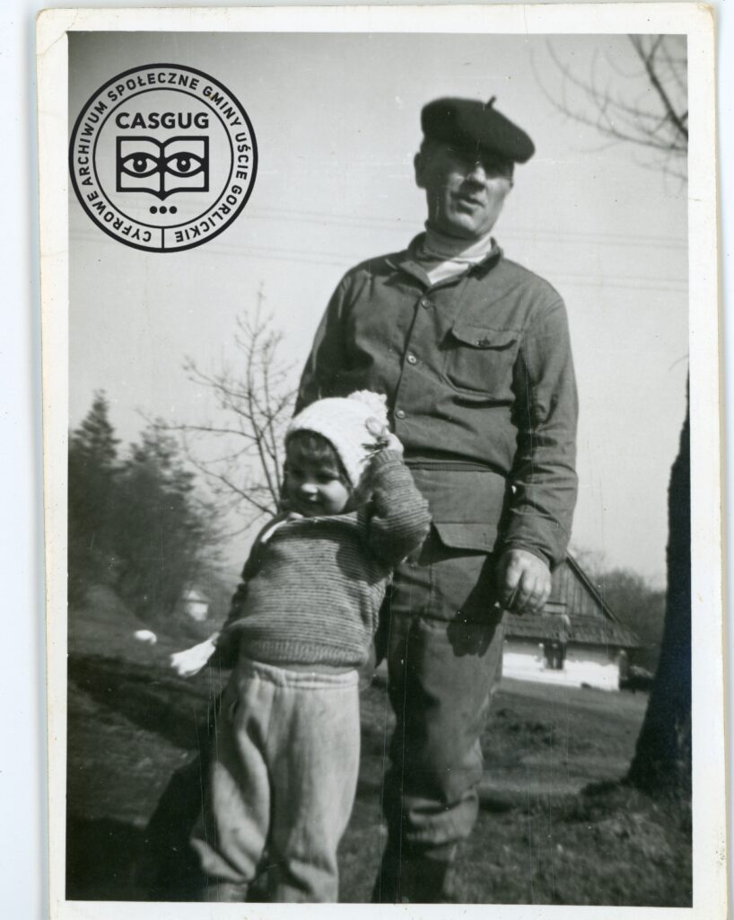 PL_1061_CASGUG_049_001_049