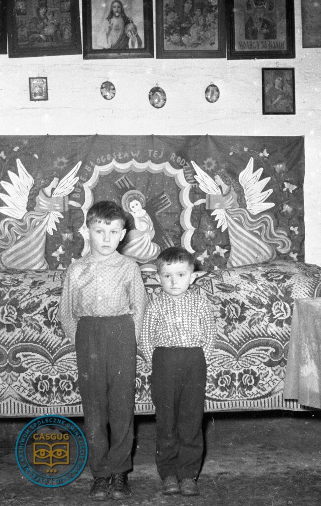 PL_1061_CASGUG_059_001_128